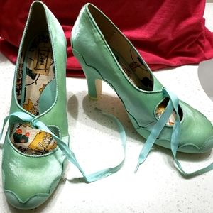 Miss L-FIRE pumps size 39